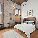 Sun-filled Luxury Historic 2 Bedrooms Apto New York