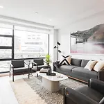 Stylish Williamsburg One Bedroom Condo Near Manhattan