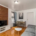 10Th Avenue Urban Retreat- 3Br Nyc