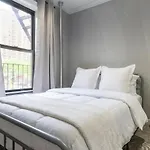 Apartment Apt4 - East Harlem, Manhattan By Monthier *