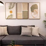 Hip Nyc Hideaway In Lively East Village