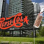 Room In A 2 Bedrooms Apartament Long Island City, Kitchen And Bathroom Shared With Very Nice Host