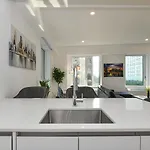 Contemporary Luxury 3Br 2Ba Downtown Nyc