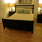 Apartment Rated 1br - Lenox 127 *