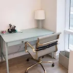 Stylish Downtown Brooklyn Apartment Near Subway & Manhattan