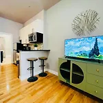 Cortland Manhattan Suites