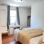 Cozy Private Room In Downtown Flushing