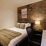 Refined & Stylish Manhattan Haven