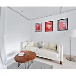 Bright And Spacious Apt, W&D In Unit - Monthly