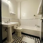 Midtown West Suites By Times Square