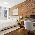 Gorgeous 2-Bedroom Retreat In The Upper East Side