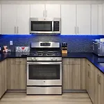 Stylish Downtown Brooklyn Apartment Near Subway & Manhattan