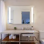 Elegant Nyc Haven Walk To Broadway