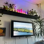 Unique Brooklyn Brownstone Studio Bedstuy