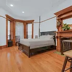 Brooklyn Beautiful Studio Apartment