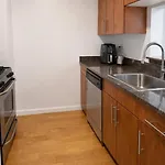 Midtown Manhattan Luxury 1Br With Skyline Lifestyle