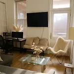 Noho Luxury Building 1Br With Living Room With Pool And First Floor