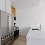 Apartment Blueground Long Island Fitness Center Nr Gantry Plaza State Park Nyc-2181
