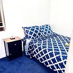 Apartment 3 Bedrooms Huge In Lic, Very Next To Manhattan