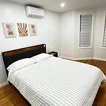 Apartment Cozy 2-person Near Jfk Airport & Shopping Area