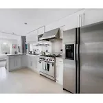 Bright And Spacious Apt, W&d In Unit - Monthly Apartment New York
