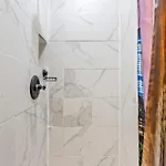 Apartment Impeccable 1br Unit In Brooklyn *