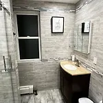 Apartment Cozy 2-person Near Jfk Airport & Shopping Area New York