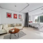 Apartment Bright And Spacious Apt, W&d In Unit - Monthly *