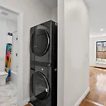 Carroll Place Ii - Bright 3br Carroll Gardens Apartment