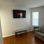 Apartment Cozy 2-person Near Jfk Airport & Shopping Area
