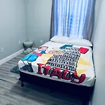Explore Jfk Apartment *