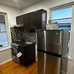 Cozy 2-person Near Jfk Airport & Shopping Area Apartment New York