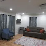 Apartment Cozy In Ozone Park *