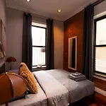 Apartment Elegant Park - 4 Bedroom Self Check-in New York