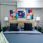 Apartment Elegant Park - 4 Bedroom Self Check-in *