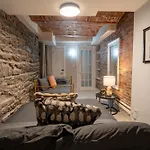 Elegant Gramercy Park Apartment New York