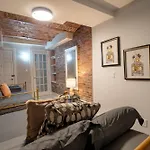 Elegant Gramercy Park Apartment New York