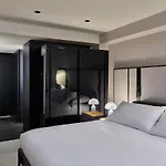 Hotel Aka Nomad