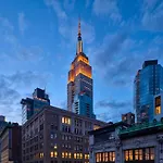 Hotel Aka Nomad 4*