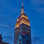 Aka Nomad Hotel 4*