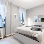 Charming 3bd In Manhattan Apartment *