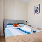 4 Bedroom Paradise Next To Central Park