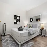 Lovely 2Bed And 2Bath With Unbeatable Location