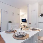 Charming 3bd In Manhattan