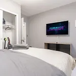 Charming 3bd In Manhattan * New York