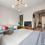 Prime Murray Hill 2 Bedroom Gem, June To Aug 90 Days Stay Required