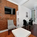 Furnished 2 Bedroom Apartment Midtown West Nyc, June To Aug 90 Days Stay Required