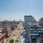 Blueground Les Gym Doorman Near Market Nyc-1523