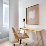Midtown 1br W Doorman Gym Wd Nr Rock Center Nyc-1131 *