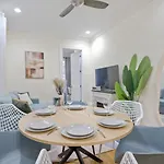 Urban 2Br Comfort Unit Near Central Park